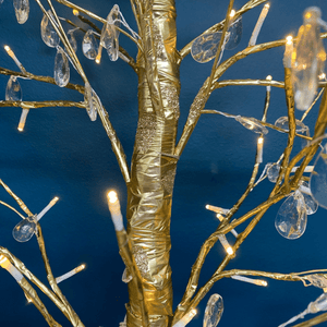 180cm gold and crystal drop pre-lit Christmas tree